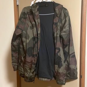 Zine Zumiez Camo Rain Jacket Small